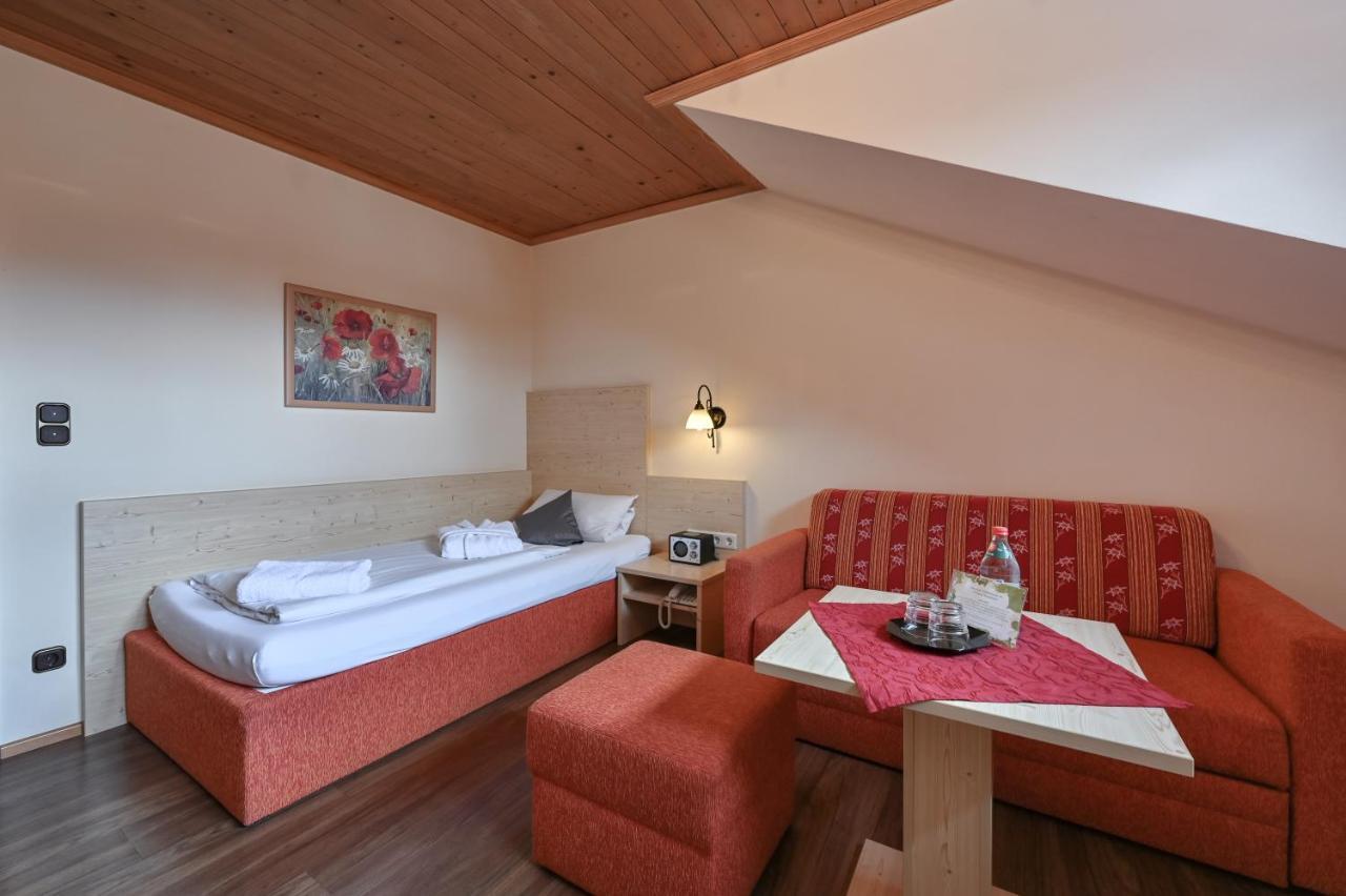 Hotel Weinbauer ชวานเกา ภายนอก รูปภาพ