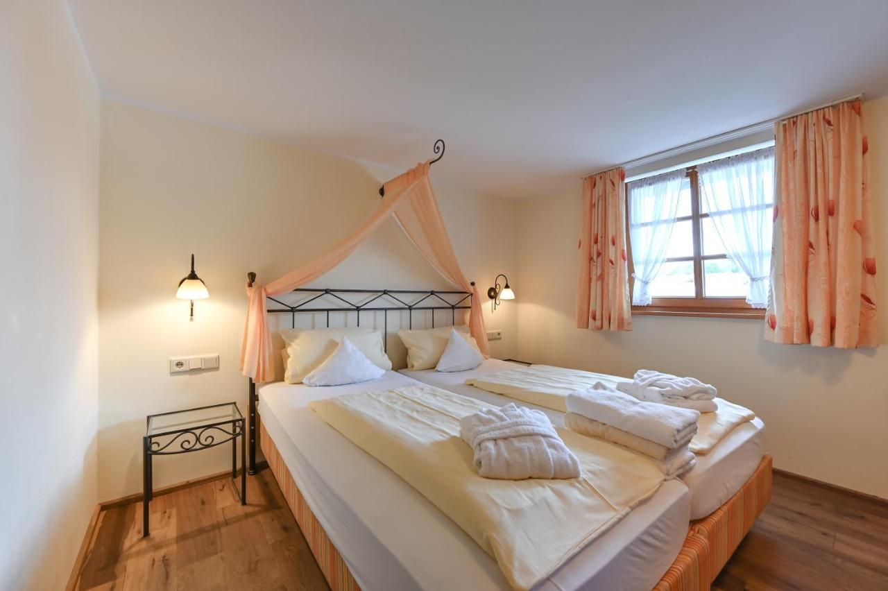 Hotel Weinbauer ชวานเกา ภายนอก รูปภาพ