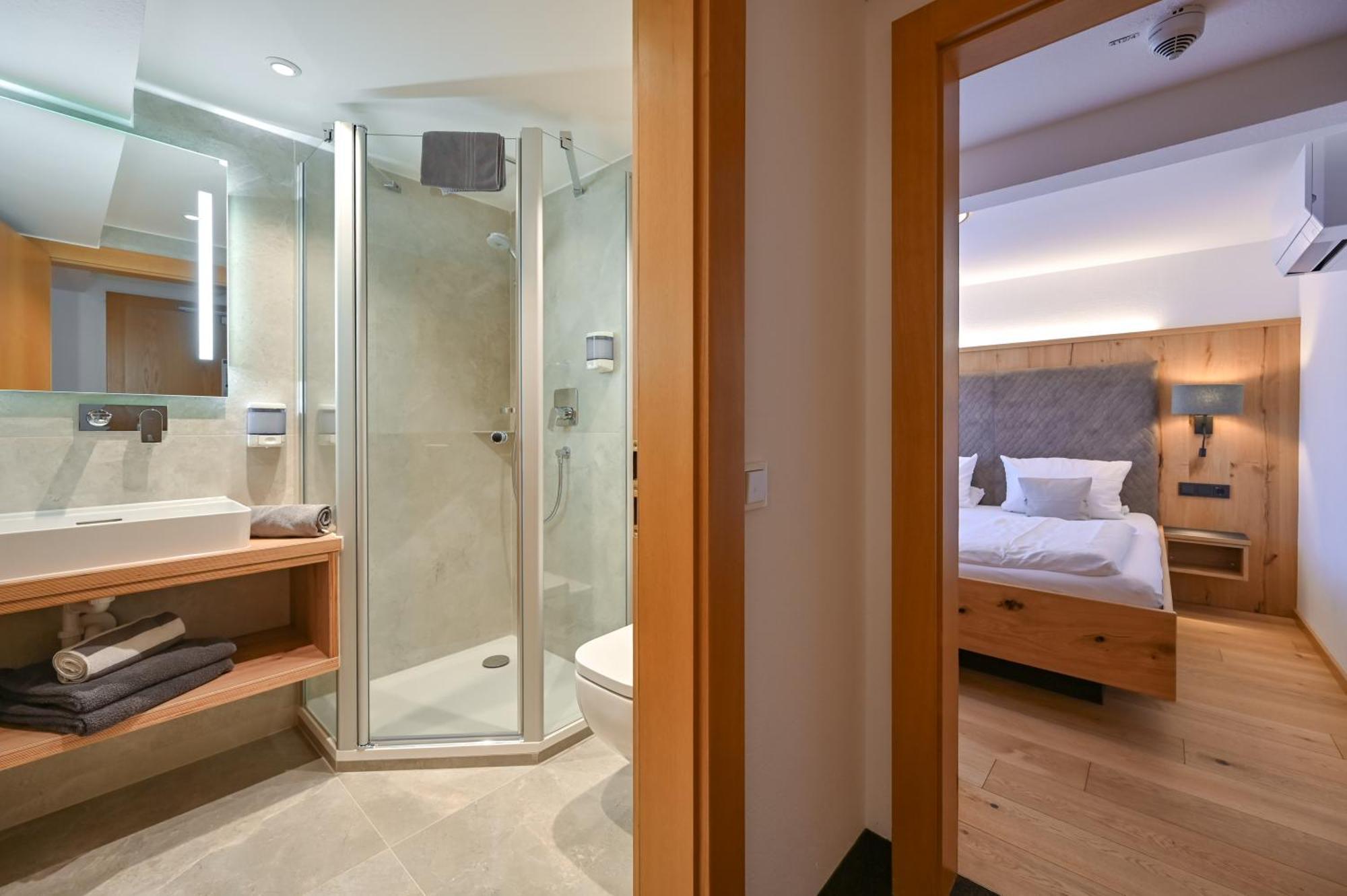 Hotel Weinbauer ชวานเกา ภายนอก รูปภาพ